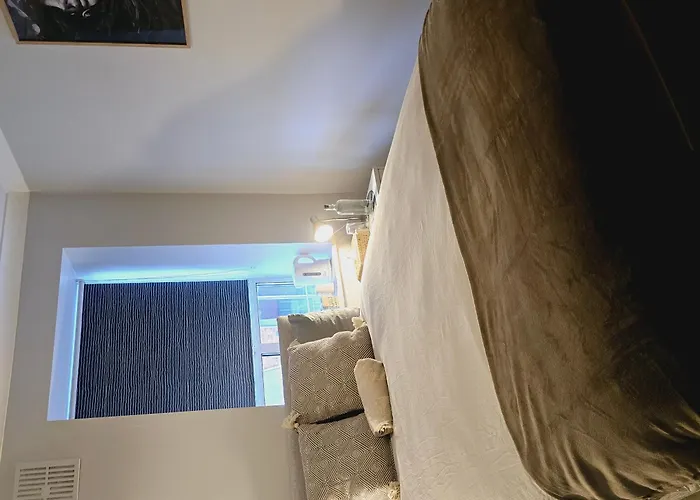 Bradogue It Is Located On The 3rd Floor In A Building Without An Elevator Hotel