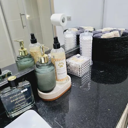 Bradogue It Is Located On The 3rd Floor In A Building Without An Elevator