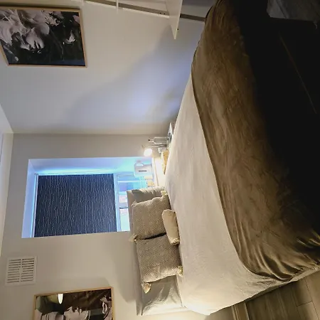 Bradogue It Is Located On The 3rd Floor In A Building Without An Elevator 酒店